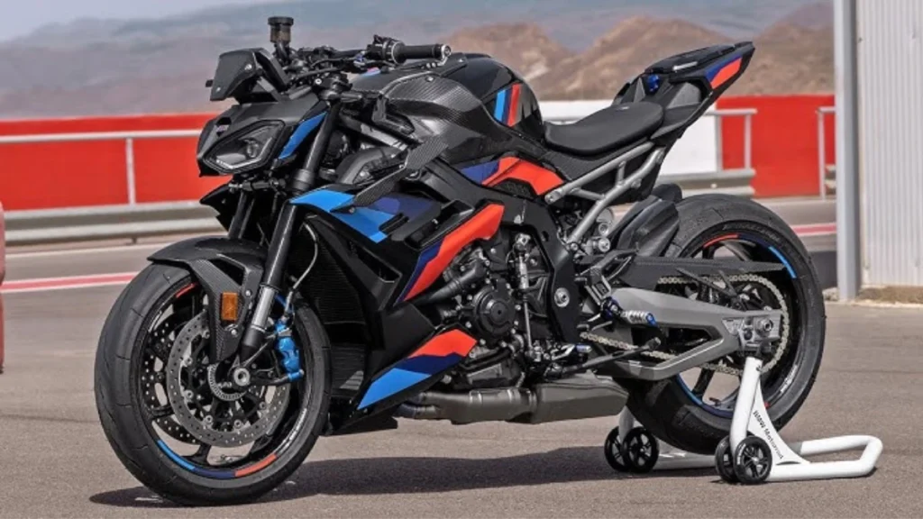 BMW M 1000 R image